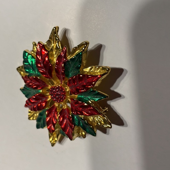 Vintage Christmas Brooch Poinsettia Flower with Layered Red Green Gold Enamel - Picture 2 of 3